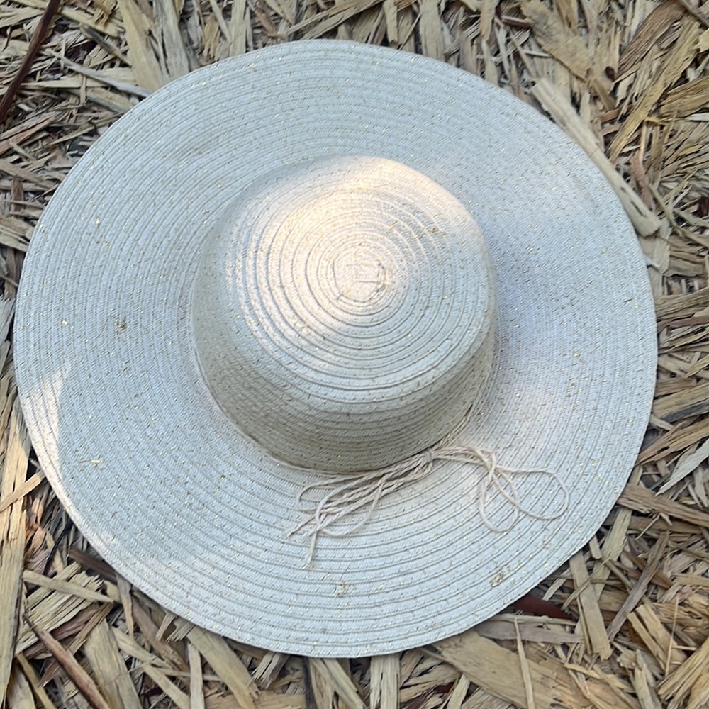 Paper sun hat - Picture 3 of 3